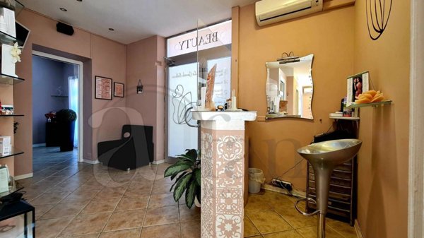 ufficio in vendita a Roccasecca in zona Stazione