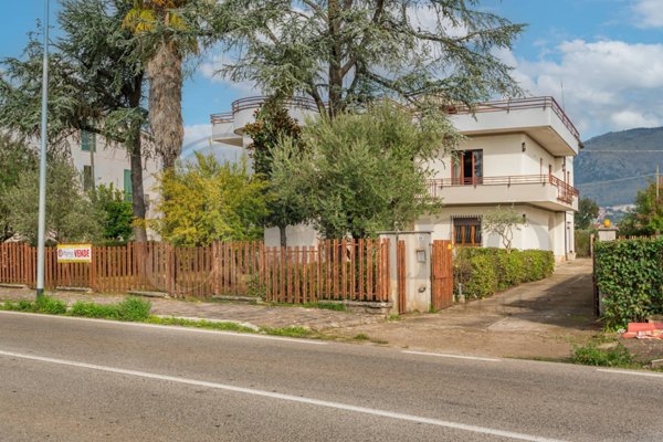 casa indipendente in vendita a Roccasecca