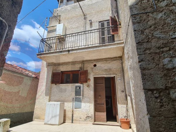 casa indipendente in vendita a Roccasecca
