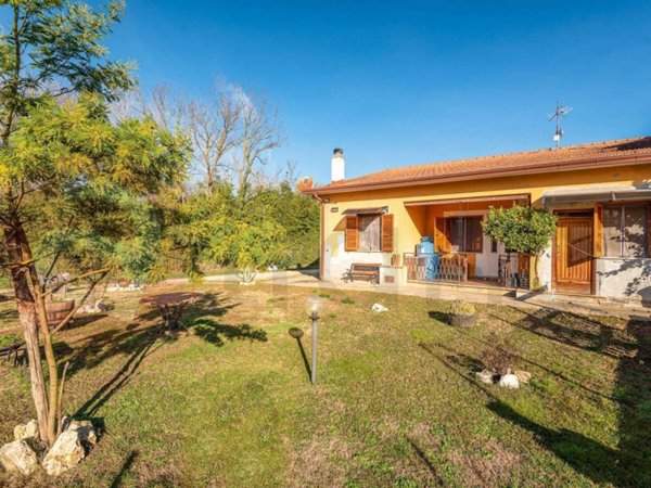 casa indipendente in vendita a Roccasecca