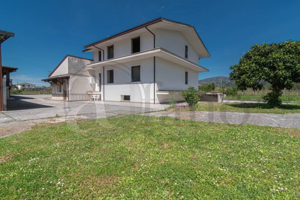 casa indipendente in vendita a Roccasecca