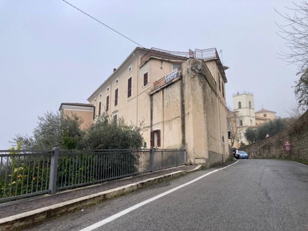 casa indipendente in vendita a Roccasecca in zona Castello