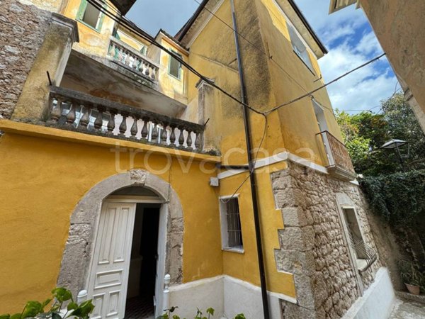 casa indipendente in vendita a Roccasecca