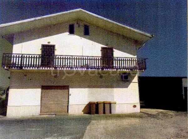 negozio in vendita a Roccasecca in zona Stazione