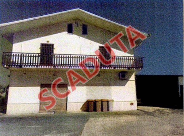 negozio in vendita a Roccasecca in zona Stazione