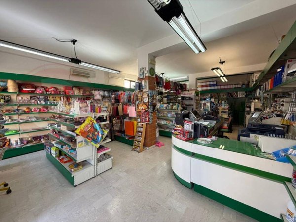 locale commerciale in vendita a Roccasecca