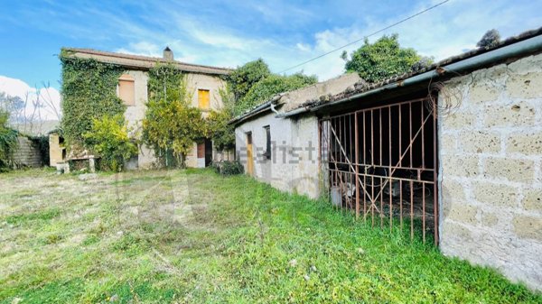 casale in vendita a Roccasecca