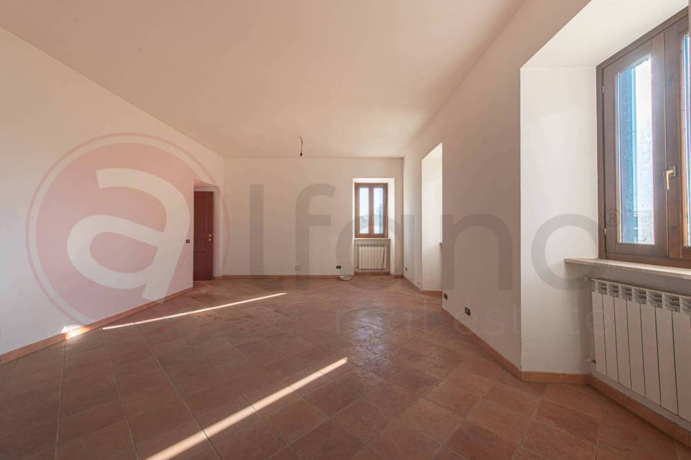 casa indipendente in vendita a Roccasecca in zona Stazione