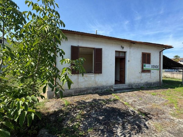 casa indipendente in vendita a Roccasecca