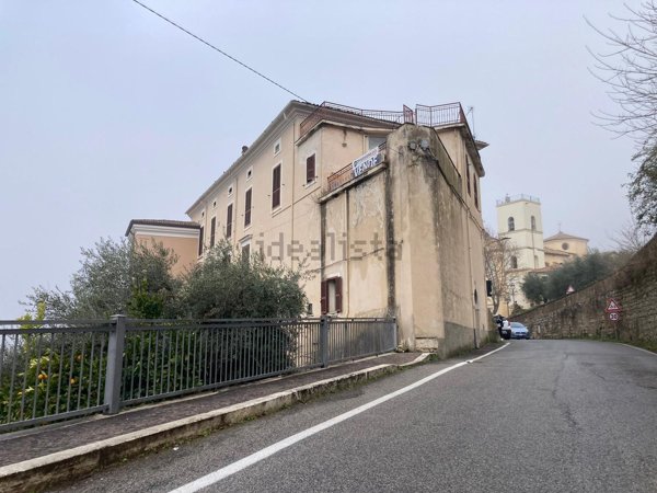 casa semindipendente in vendita a Roccasecca