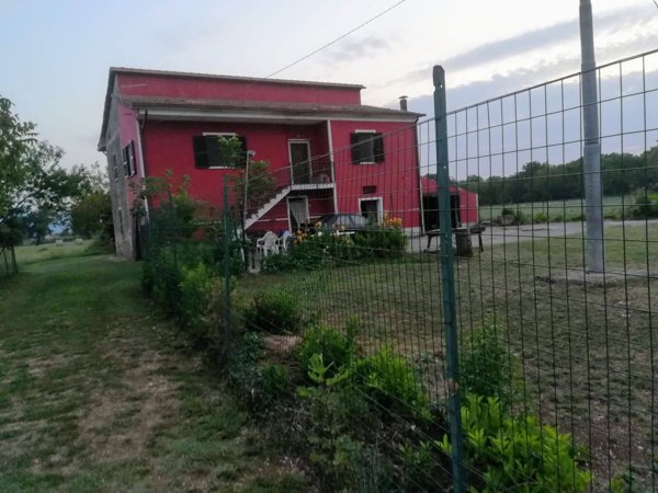 casale in vendita a Roccasecca in zona Stazione