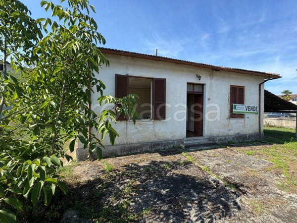 casa indipendente in vendita a Roccasecca