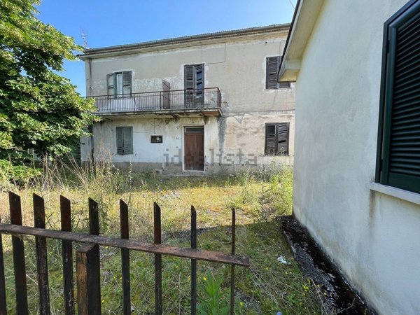 appartamento in vendita a Roccasecca in zona Stazione