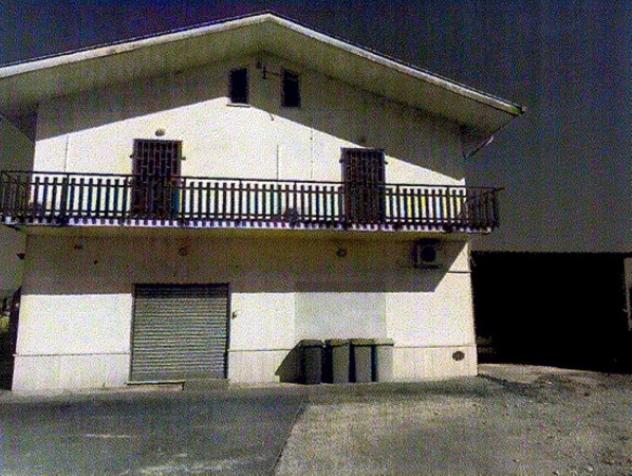 pentavano in vendita a Roccasecca in zona Stazione