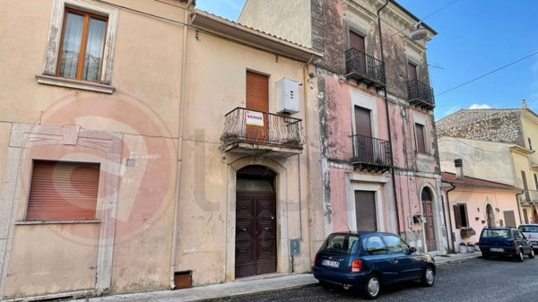 casa indipendente in vendita a Roccasecca