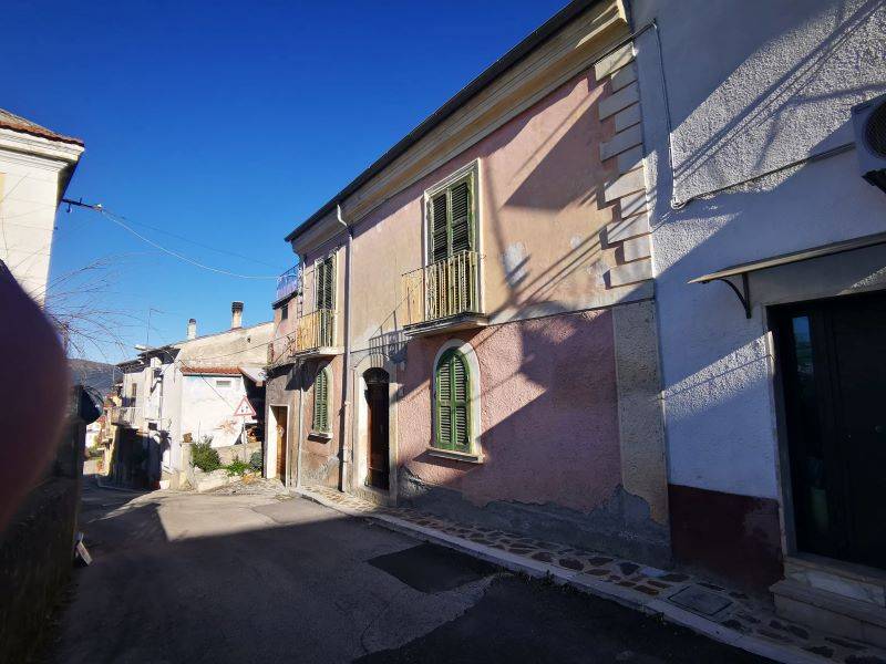 casa indipendente in vendita a Roccasecca
