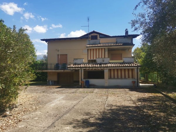 casa indipendente in vendita a Roccasecca