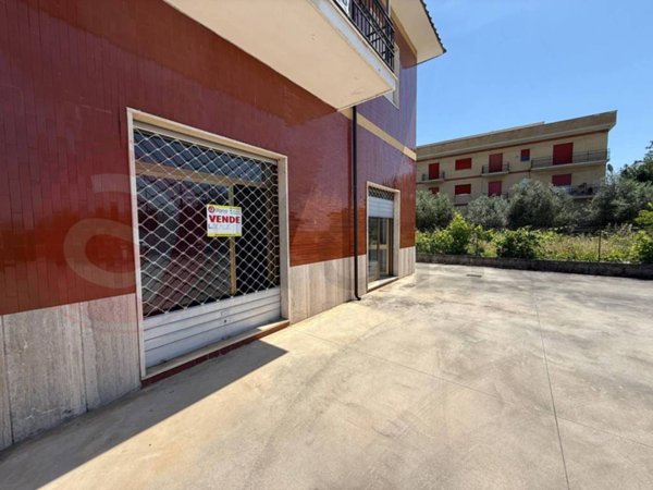 negozio in vendita a Roccasecca in zona Stazione