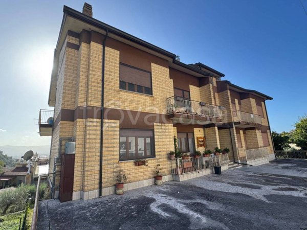 appartamento in vendita a Roccasecca in zona Castello
