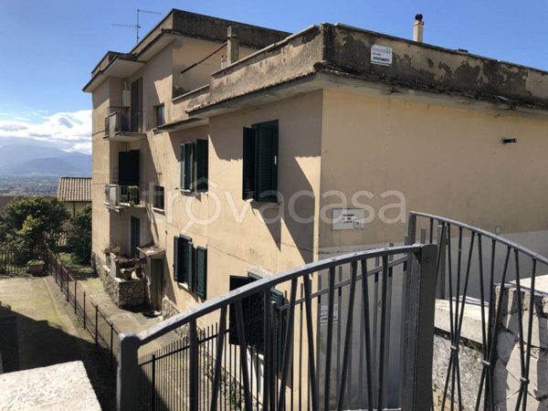 appartamento in vendita a Roccasecca in zona Castello