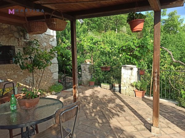 casa indipendente in vendita a San Donato Val di Comino