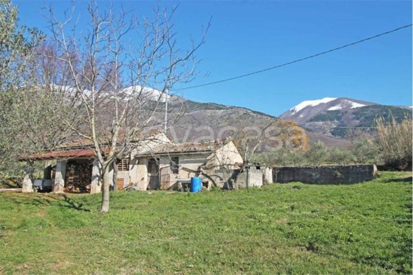 casa indipendente in vendita a San Donato Val di Comino