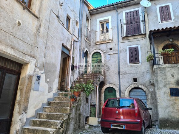 appartamento in vendita a San Donato Val di Comino