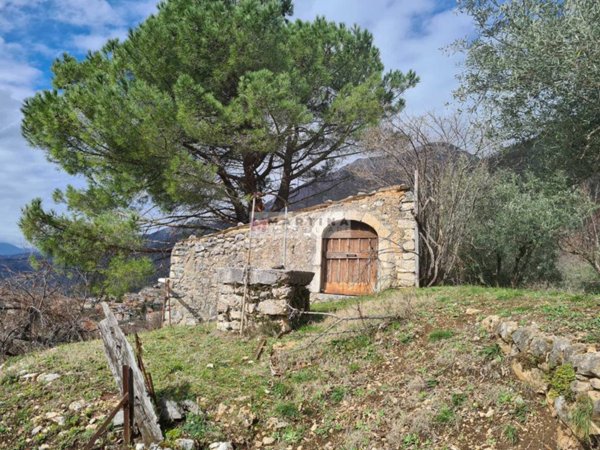 casa indipendente in vendita a San Donato Val di Comino