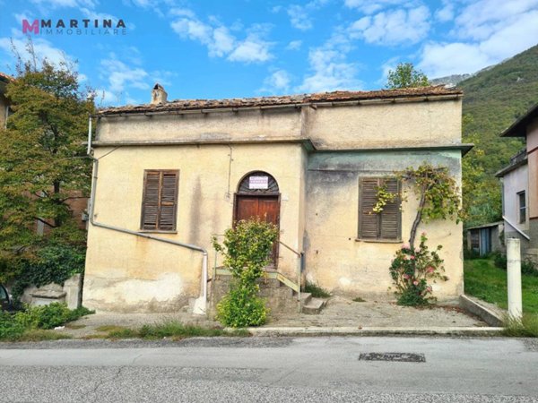 casa indipendente in vendita a San Donato Val di Comino