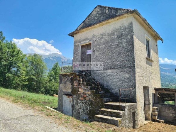 casa indipendente in vendita a San Donato Val di Comino