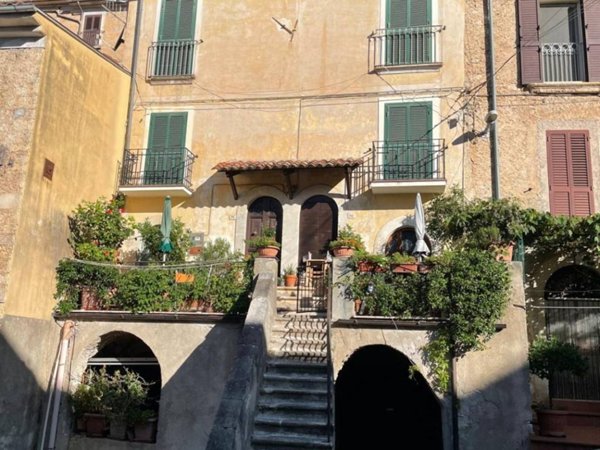 casa indipendente in vendita a San Donato Val di Comino