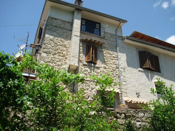 casa indipendente in vendita a San Donato Val di Comino