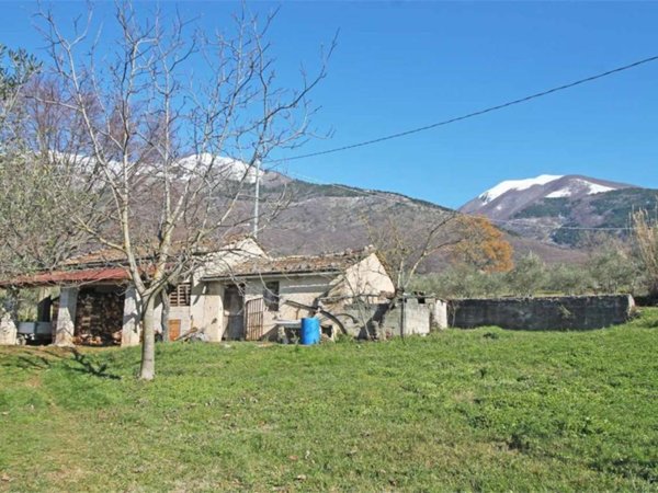 casa indipendente in vendita a San Donato Val di Comino