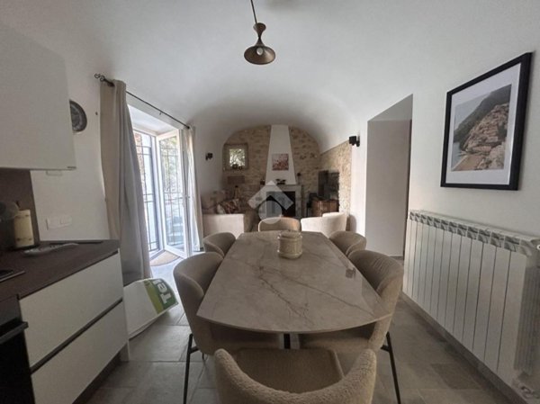 casa indipendente in vendita a San Donato Val di Comino