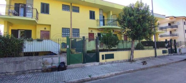 casa indipendente in vendita a San Giorgio a Liri