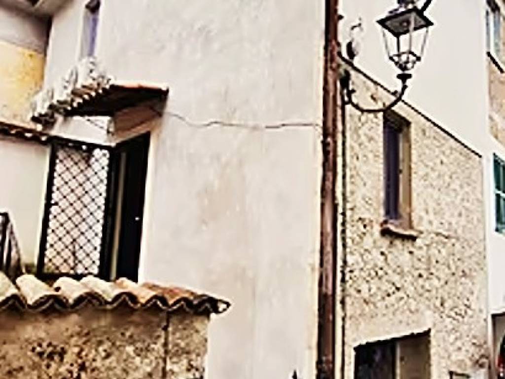 casa indipendente in vendita a San Giorgio a Liri