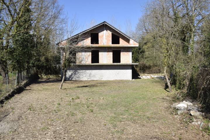 casa indipendente in vendita a San Giorgio a Liri in zona Torricelli