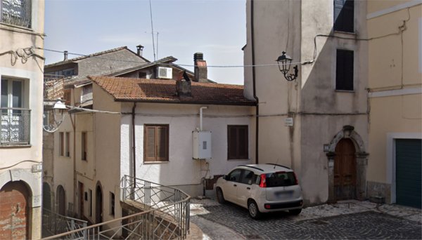 casa indipendente in vendita a San Giovanni Incarico