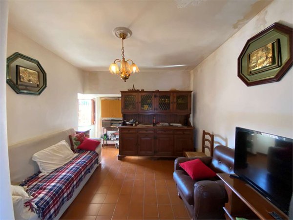 casa indipendente in vendita a San Giovanni Incarico