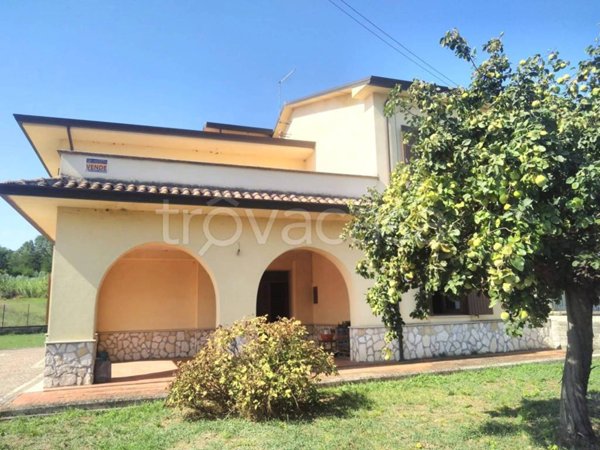 casa indipendente in vendita a San Giovanni Incarico