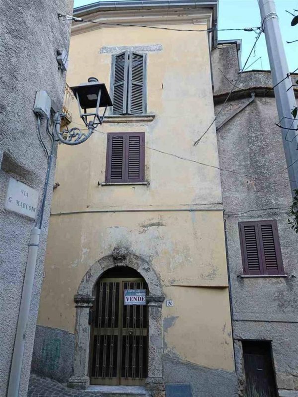 casa indipendente in vendita a San Giovanni Incarico