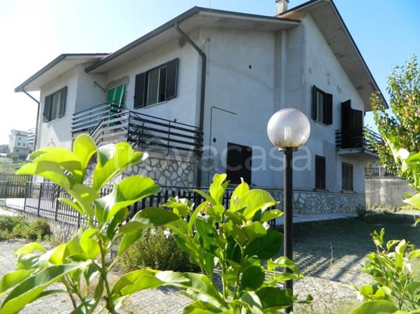 casa indipendente in vendita a San Giovanni Incarico