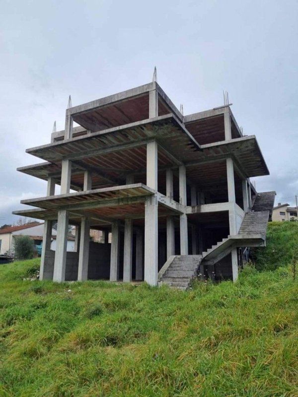 appartamento in vendita a Sant'Ambrogio sul Garigliano