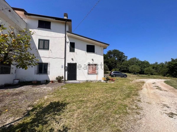 appartamento in vendita a Sant'Andrea del Garigliano