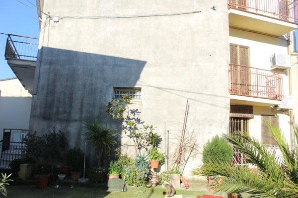 casa indipendente in vendita a Sant'Andrea del Garigliano