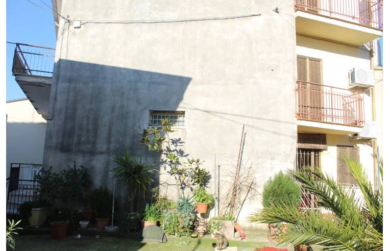 casa indipendente in vendita a Sant'Andrea del Garigliano