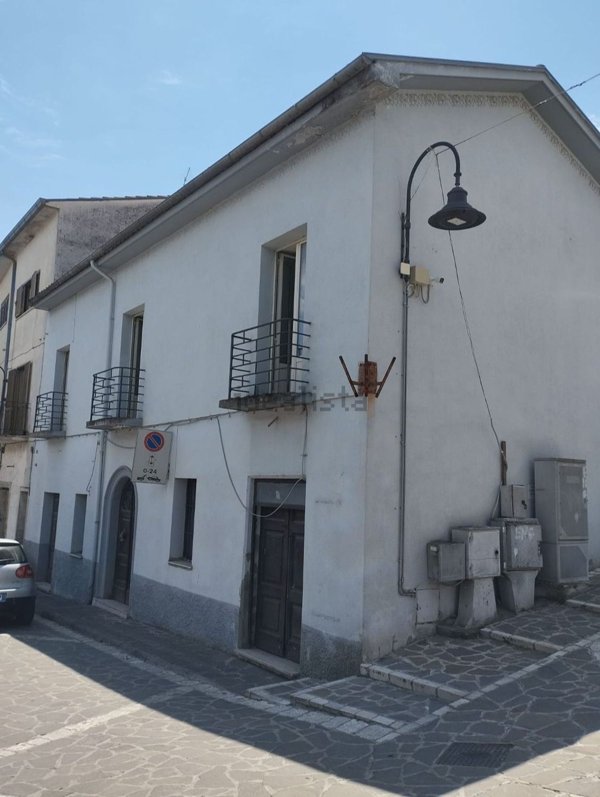 casa indipendente in vendita a Sant'Apollinare