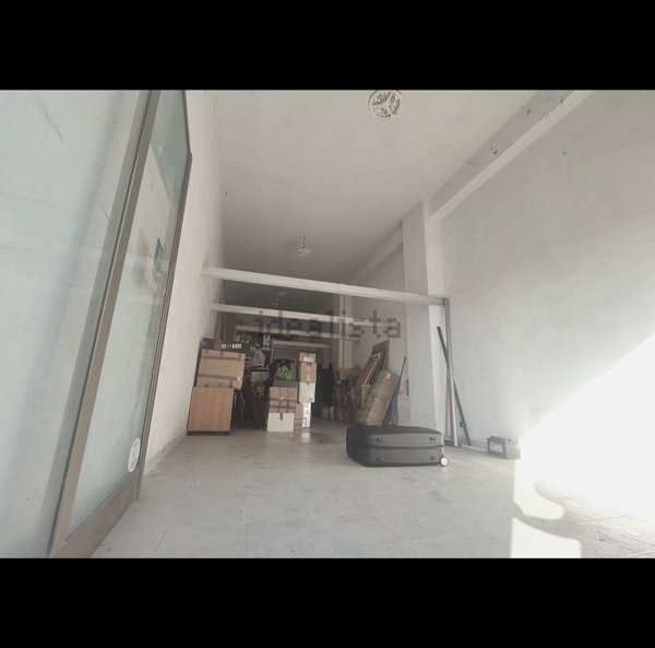 locale commerciale in vendita a Sant'Apollinare