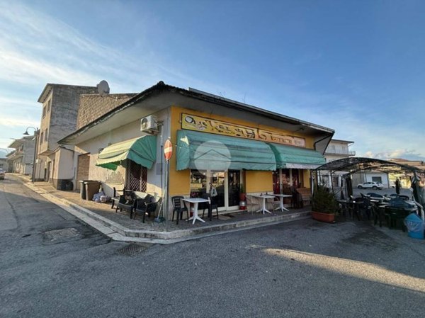 negozio in vendita a Sant'Apollinare