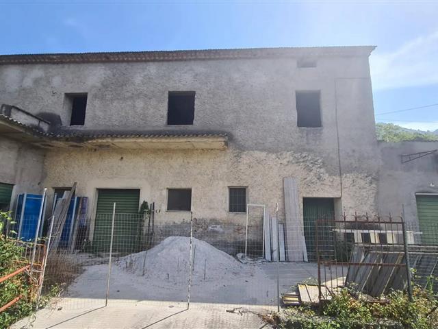 casa indipendente in vendita a Sant'Elia Fiumerapido